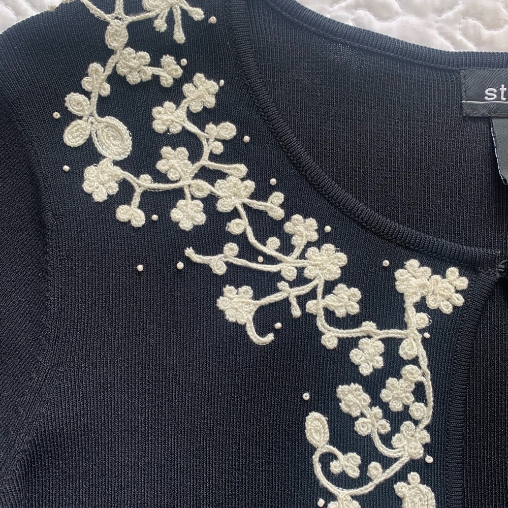 Sweater - Picture 3 of 5